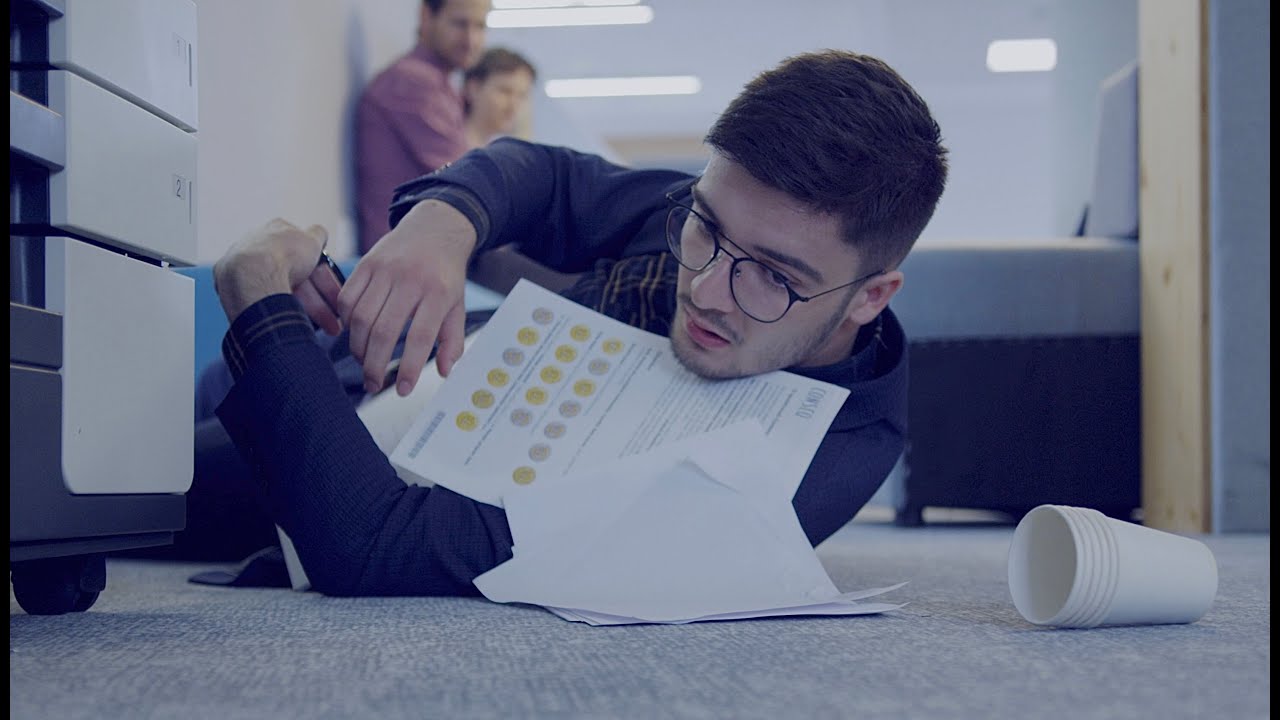 Pavel Čadek - Člověk by řval (ofici&aacute;ln&iacute; videoklip)