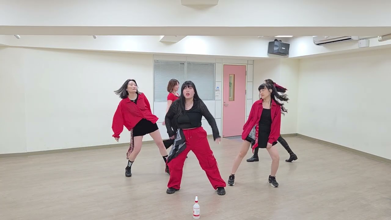 36周五1900忠孝Meovv - Burning up 
