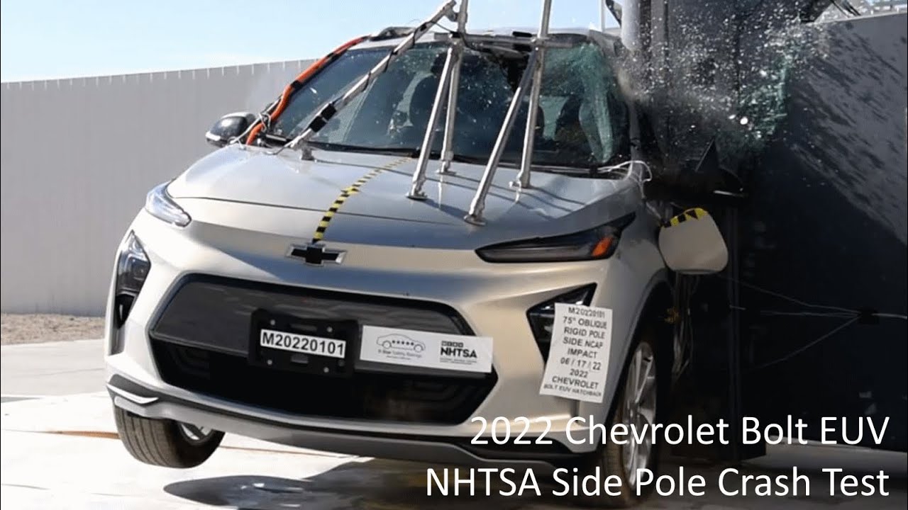 2022-2023 Chevrolet Bolt EUV NHTSA Side Pole Crash Test