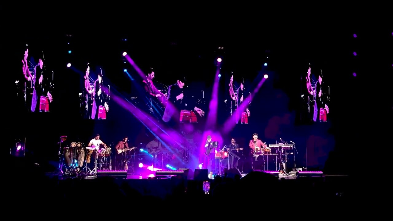 Mast Herati song - Farhad Darya concert.