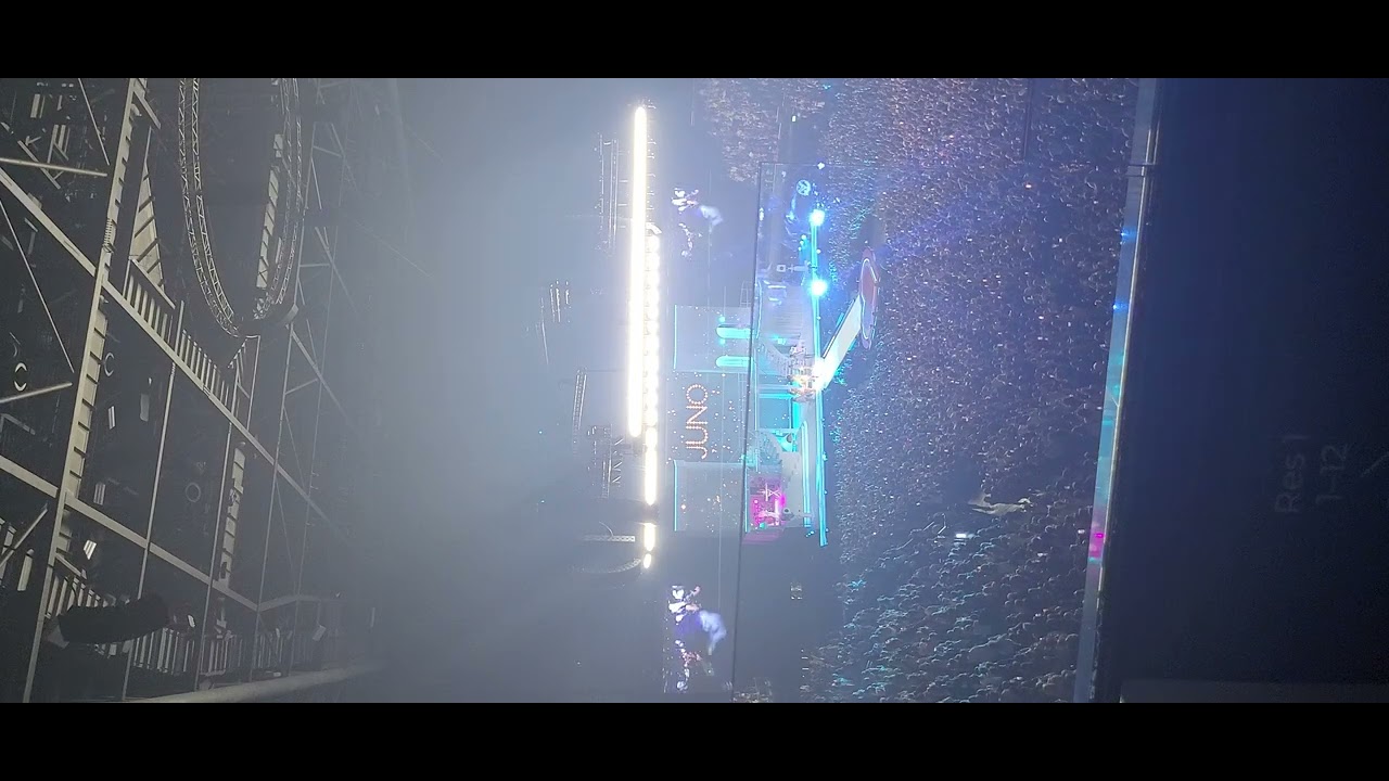 Sabrina carpenter short n sweet tour o2 arena London 2025 night 2 9/3/25