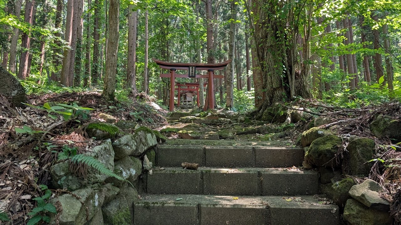 【謎の神社】大山神神社＠青森県弘前市東目屋地区は神秘的な空間でした。