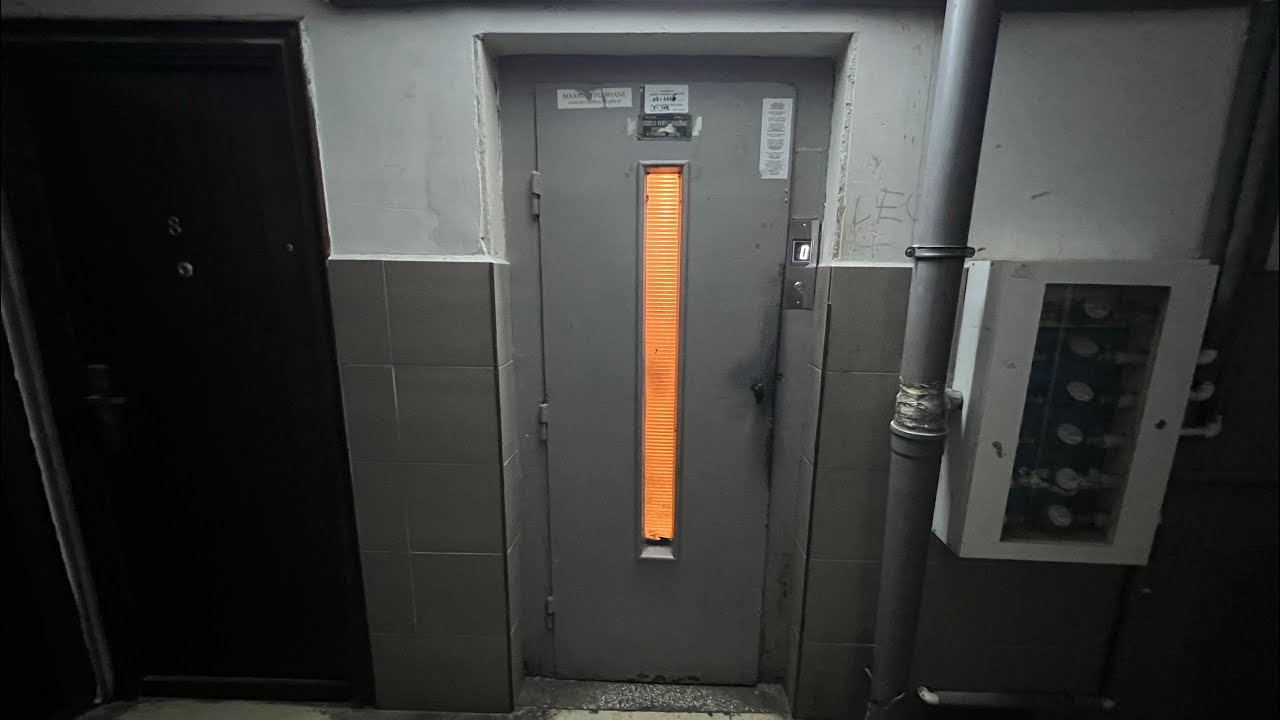 Old Modernised IFMA Traction Elevator@Strada 22 Decembrie Nr.5 Bl.CM2, Hunedoara, Romania