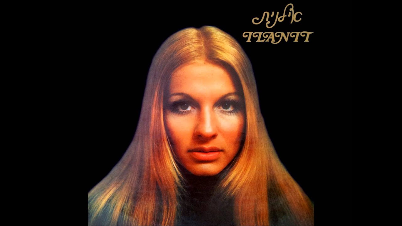 אילנית - לאורך השדרה שאין בה איש - אילנית (האלבום הראשון)