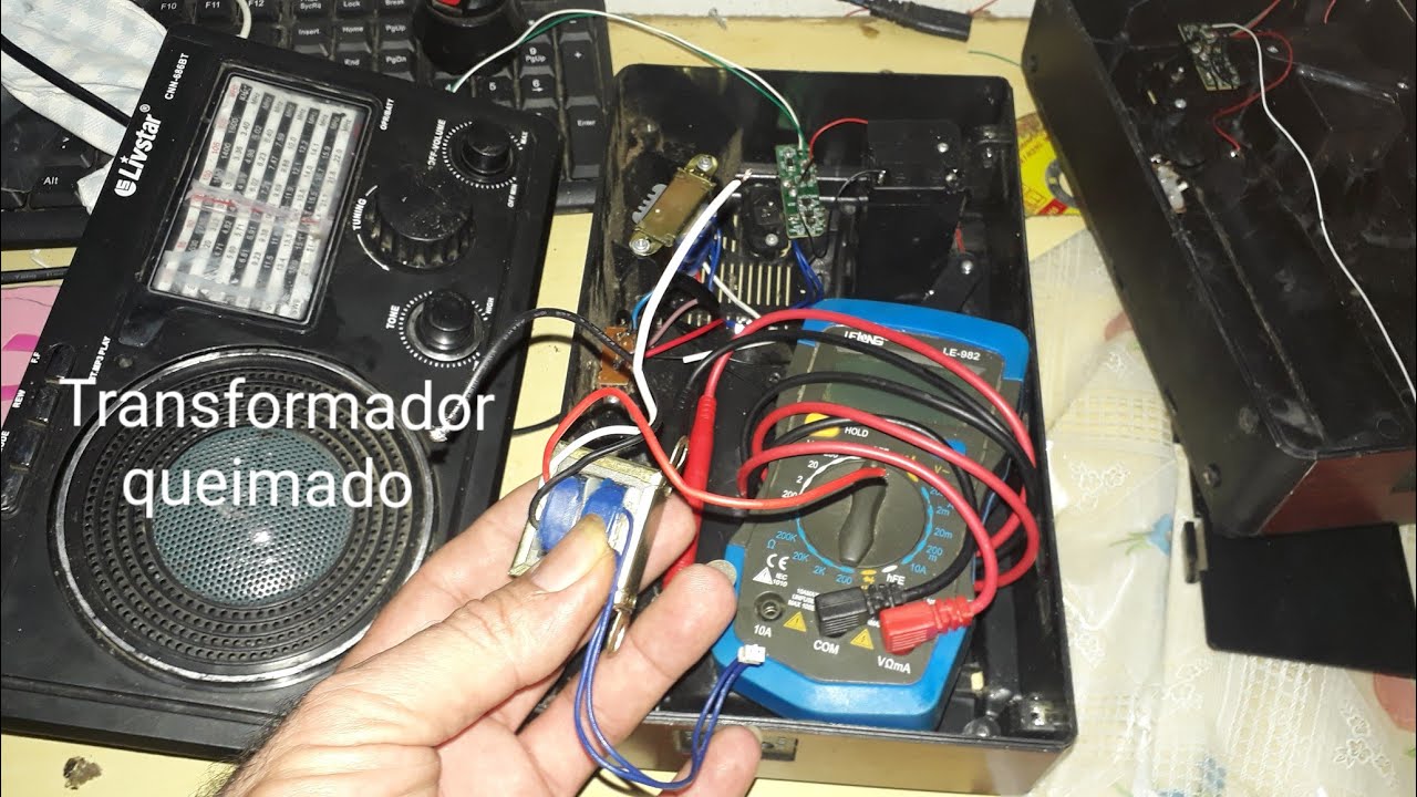 R&aacute;dio Livstar, transformador queimado.