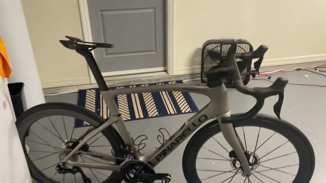 New Pinarello F5 56cm WORLD LIGHTEST 6.8kg FOR SALE! USA!