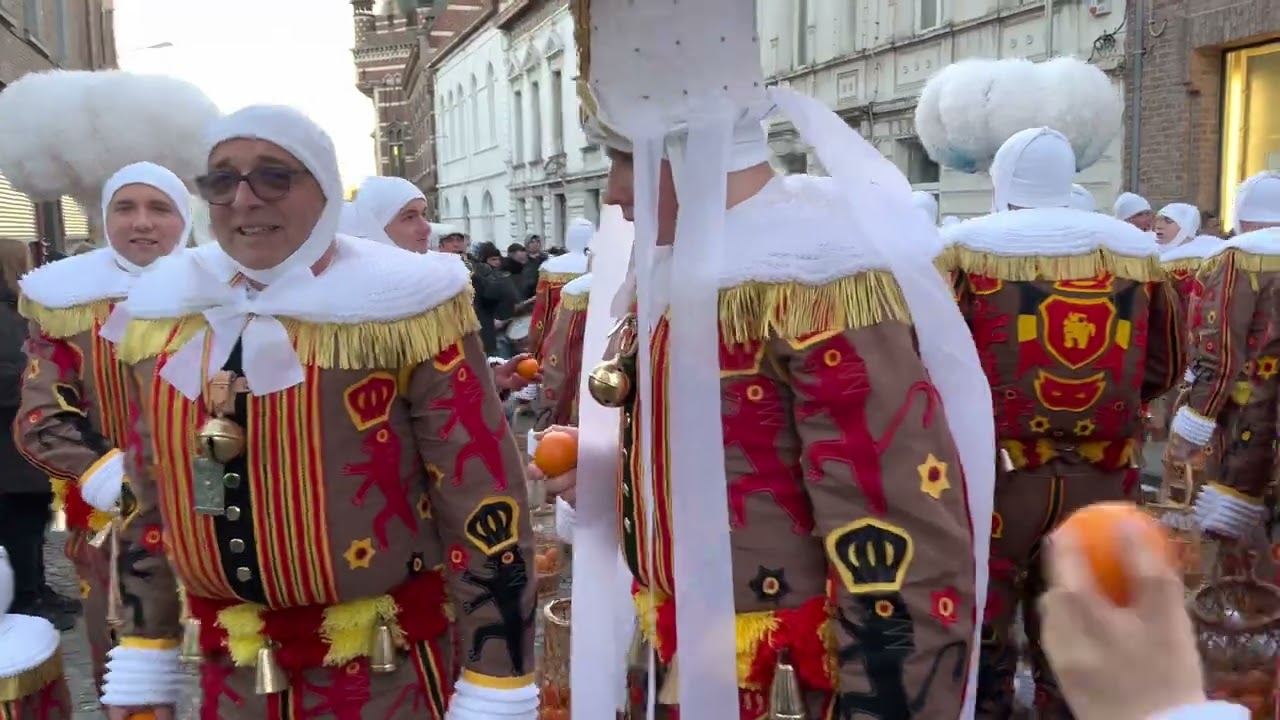 Carnaval de Morlanwelz 2023 12 Gilles de la Victoire