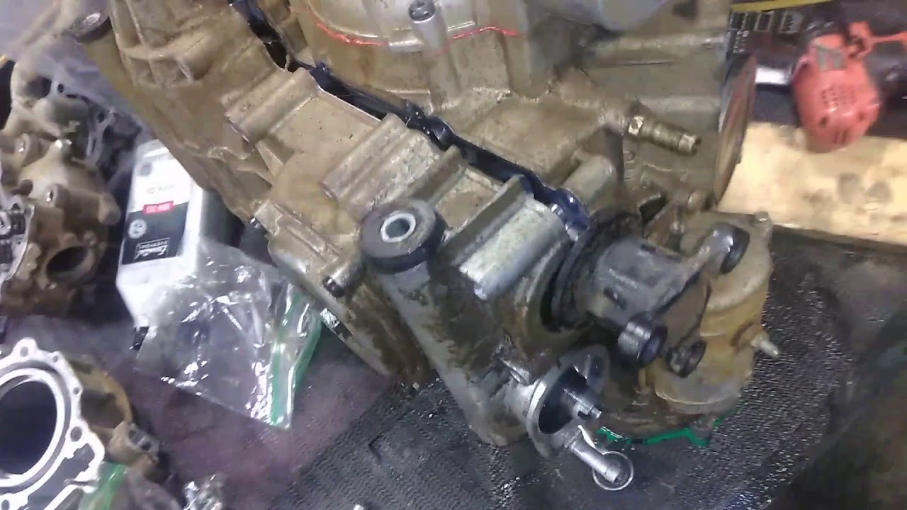 Artic cat wildcat cat 1000 motor tear down !(3)