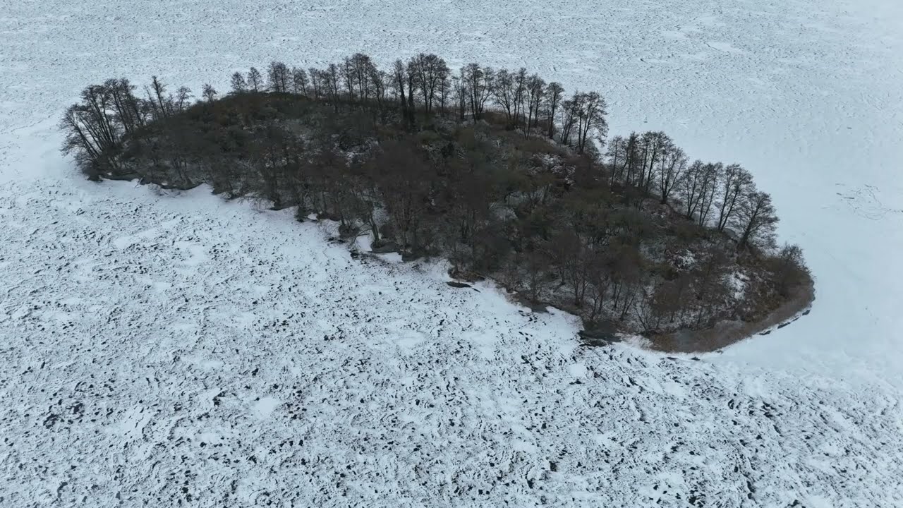 KRAINA STU JEZIOR.CHRZYPSKO WIELKIE  ZAMARZNIĘTE.TA ZIMA DAJĘ SIĘ WE ZNAKI.02.02.206