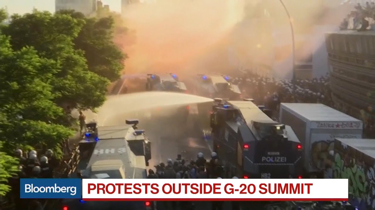 Protests Heat Up Outside G-20 Summit in Hamburg