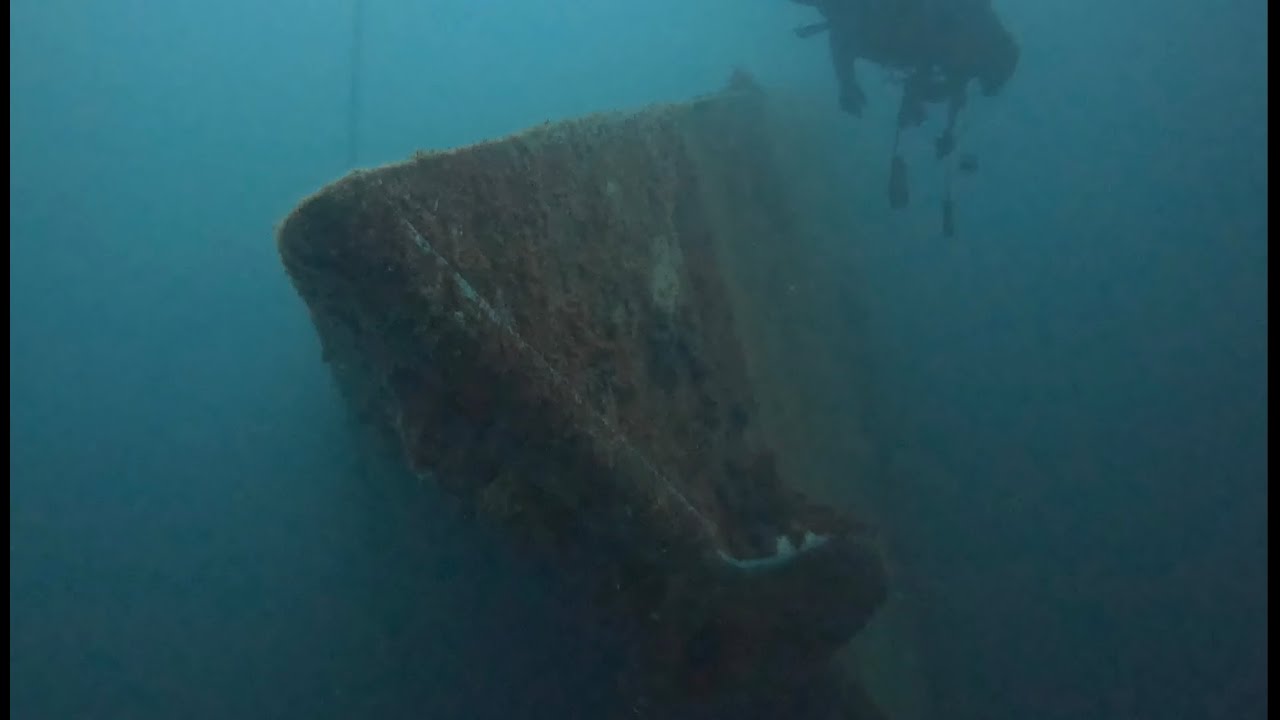 ex HMAS Canberra - Barwon Heads Diving