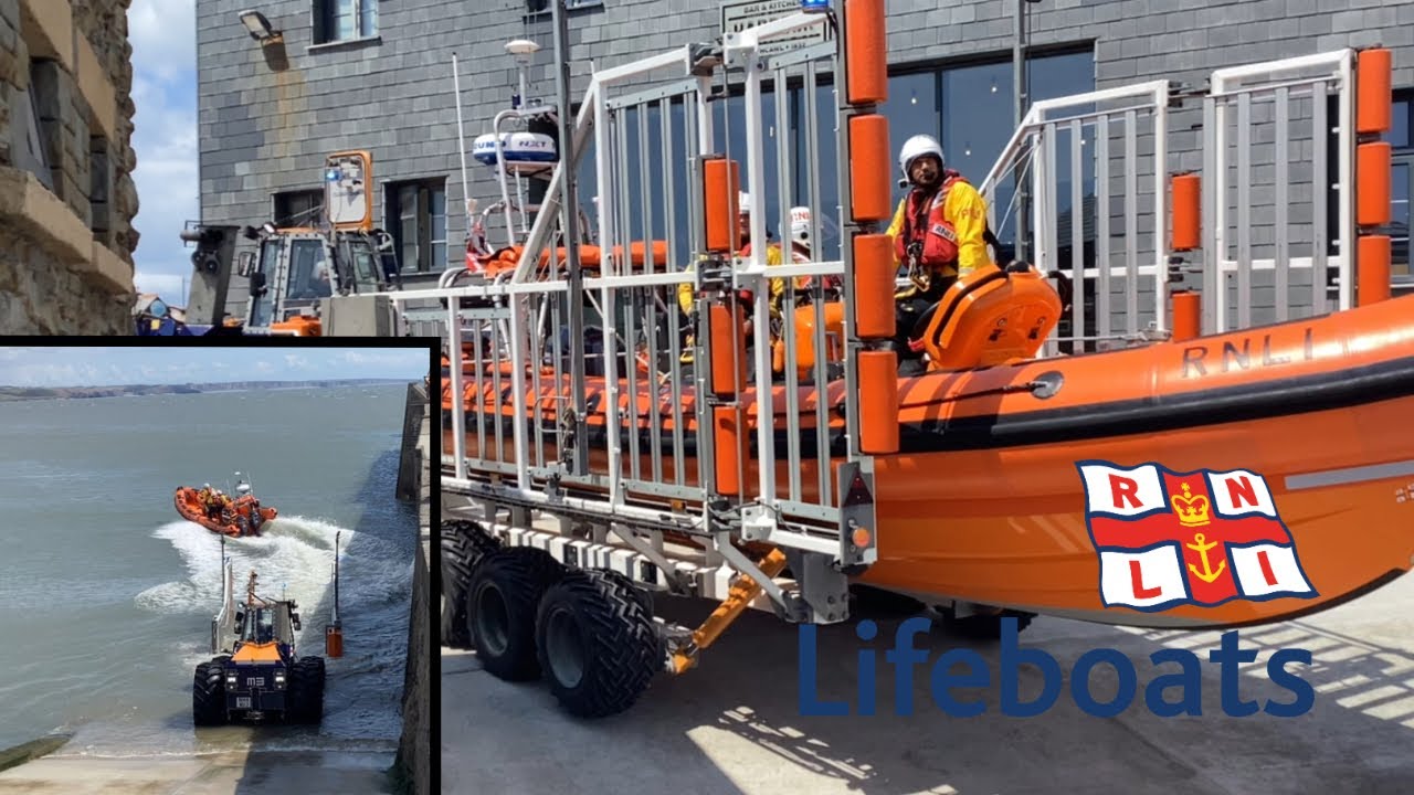 🛟🌊 RNLI Porthcawl: Class B ‘Atlantic 85’ Lifeboat Launch 25/07/23 (Loud siren warning)