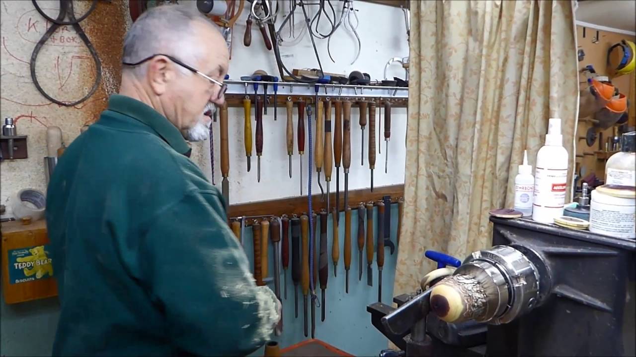 Guilio Marcolongo using the Vermec Multi Centre Chuck- Pencil Holder