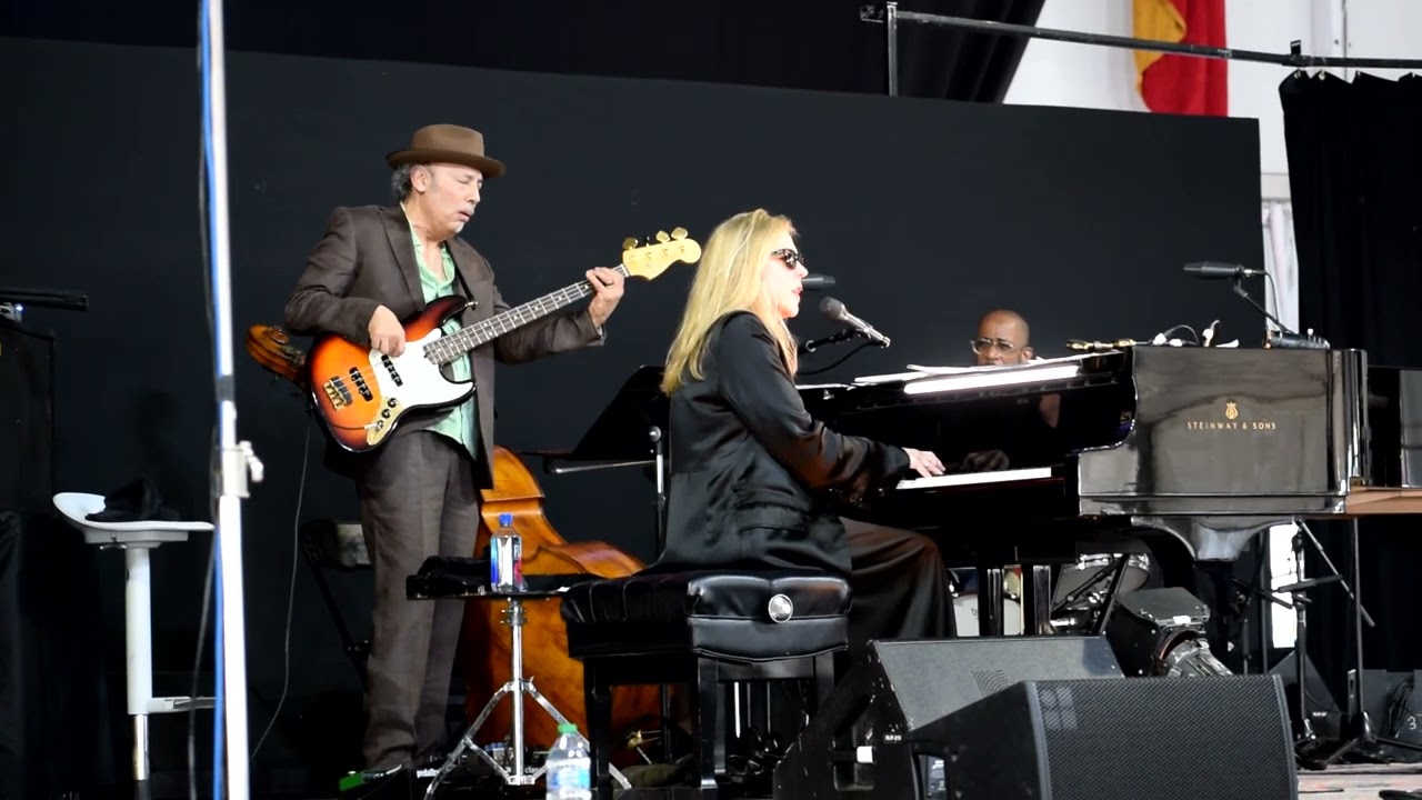A SImple Twist of Fate - Diana Krall at NOLA JazzFest 2025