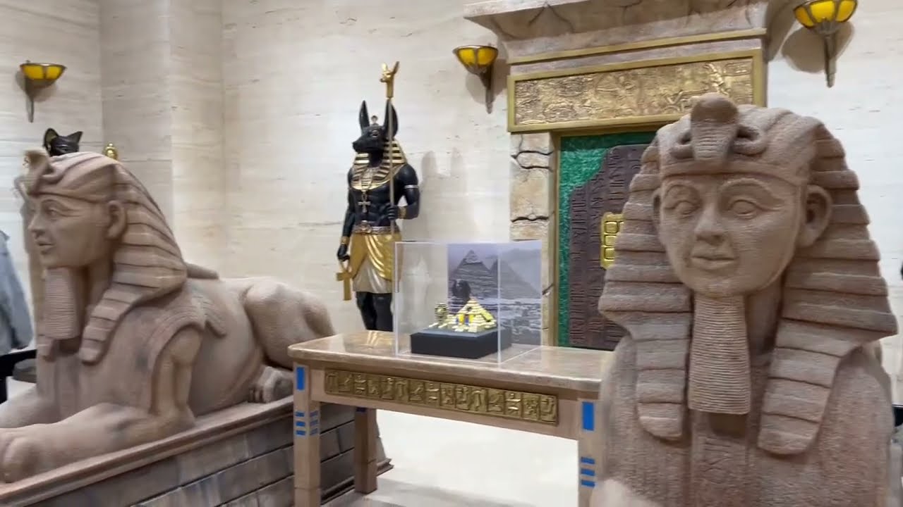 Central Park 1|| Night at the Museum: Midnight Mayhem || Marvelous fountain show at Lake of Dreams