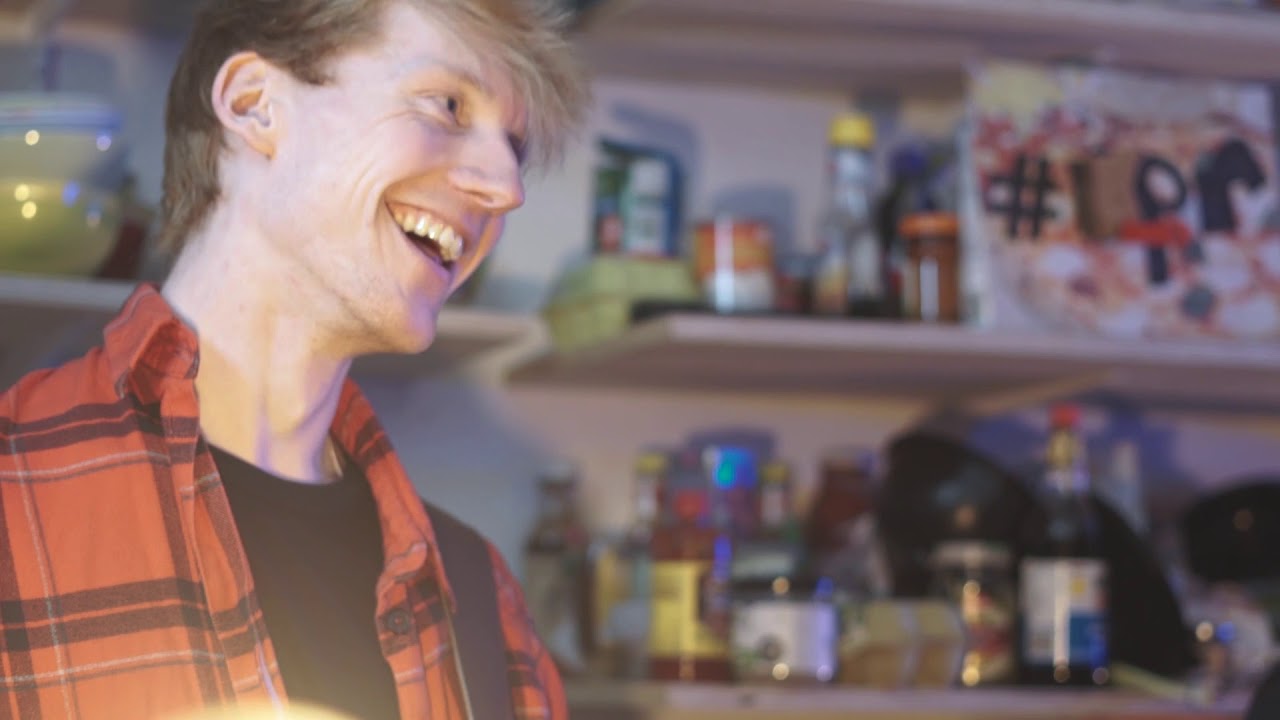Kruidkoek - Pardon Mevrouw (uw snor staat in brand): KPR Music Tiny Kitchen Concert