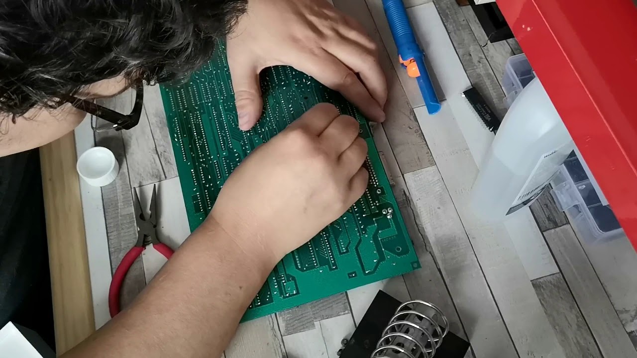 Acorn BBC Master Compact - Part 2 - Starting to replace the VL6522s