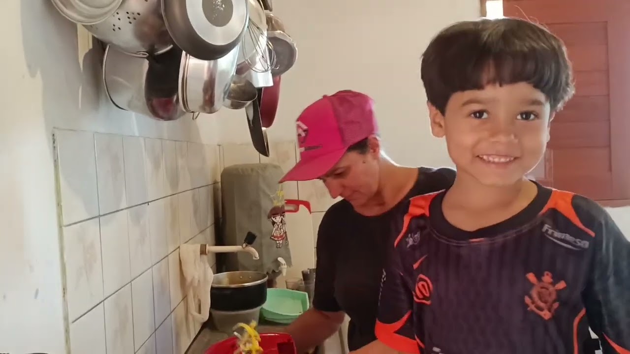O NOSSO PRÍNCIPE VEIO FAZER BOLO MAIS VOVÓ TÂNIA