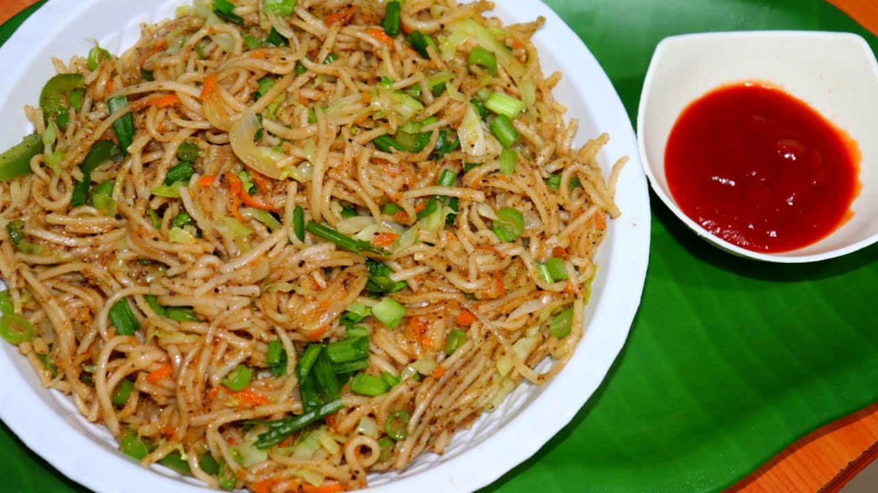 வெஜ் நூடுல்ஸ் மிக சுவையாக செய்யும் முறை | Veg Noodle Recipe | Balaji's Kitchen
