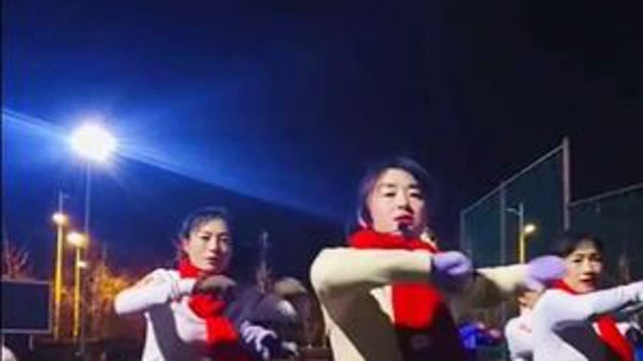 简单易学适合所有人群锻炼四肢#全民健身动起来 #简单好看又好学 #坚持锻炼给自己一个好身体 #练出好身材