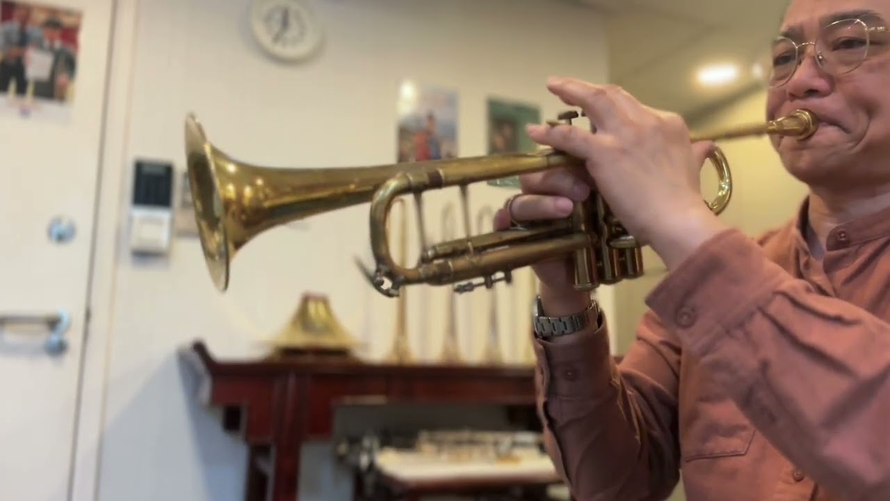 Voice of a 40-year-old Trumpet
