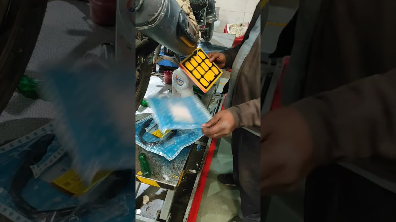 Pulsar 220 BS-6 Servicing after 14000km|Engine oil |Engine shooter|Clutch wire Changed|Air filter