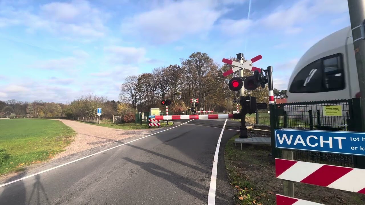 Winterswijk spoorwegovergang/railroad crossing (NL)