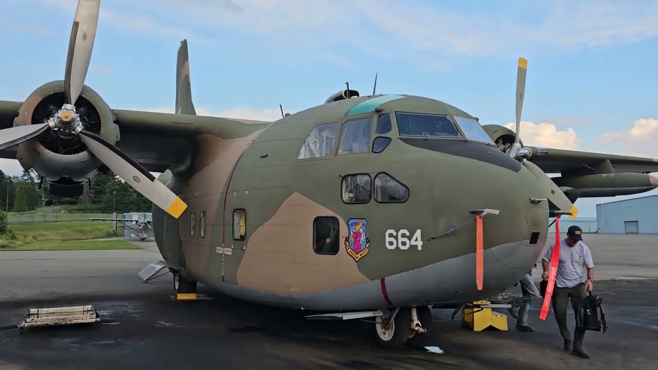 Air Heritage C-123K Provider - Flight from/to Beaver Falls (BFP) with touch & go at Youngstown (YNG)