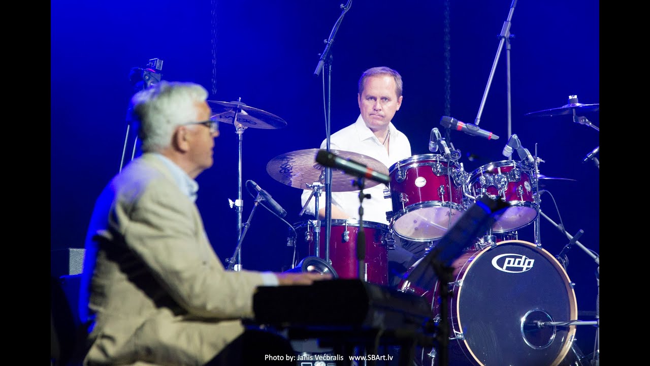 bet bet un Raimonds Pauls - Mazs cinītis (Live @Dzimis Liepājā 5.09.2015)