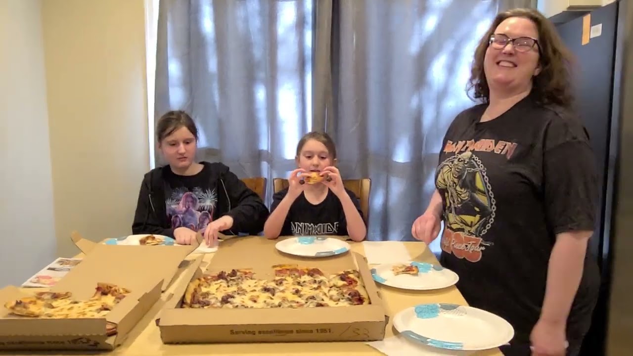 Review of Italian Pizza Kitchen, Roselle, IL - Chicago Pizza Review