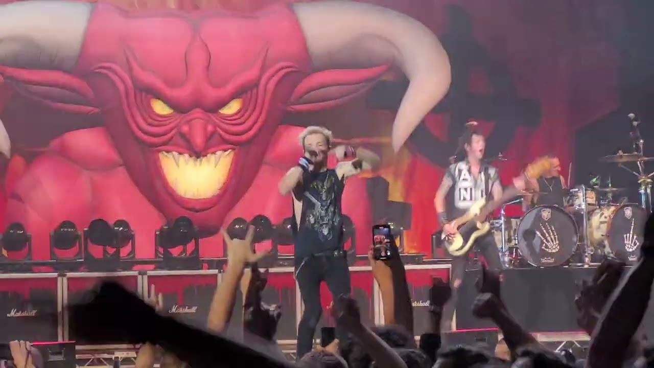 Sum 41 - The Hell Song (Live Video) 2022 Europe Tour Slovakia Bratislava Lyrics 1080p