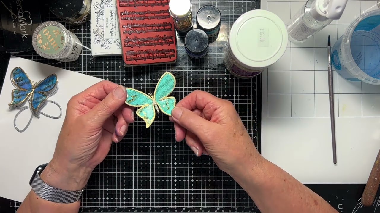 Just like my Grandma's brooch... Luscious powders and embossing!