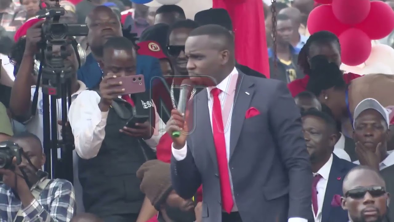 Bobi Wine akubye olukungaana olusooke e Nateete