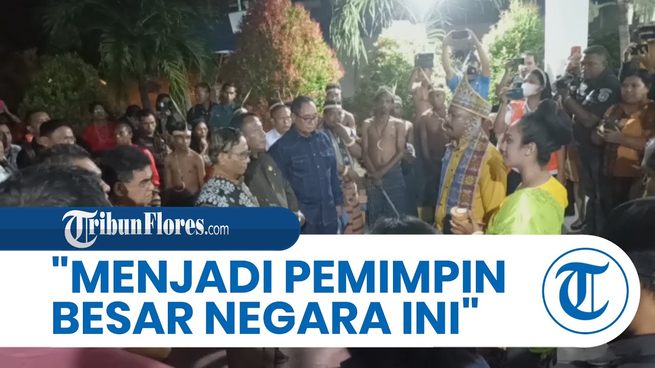 Disambut dengan Adat Maumere, Mahfud MD Didoakan Terpilih Jadi Pemimpin Besar di Negara Ini