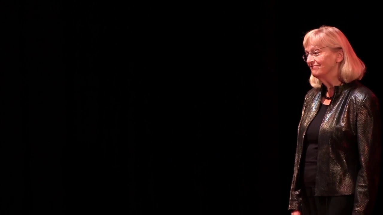 Inside the Mind of a Timebender – Why I’m Always Late | Grace Pacie | TEDxBedford