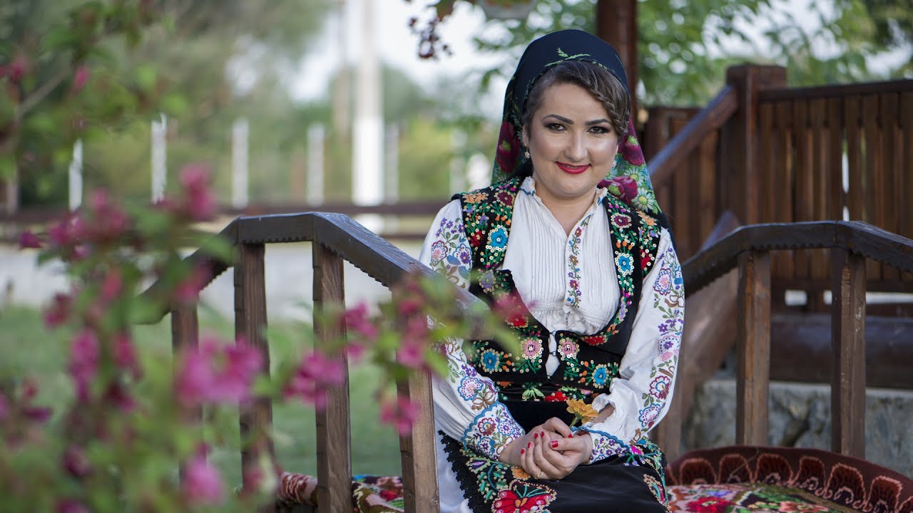 Iuliana Tătar & Dorin Bar - Merg români străini în lume