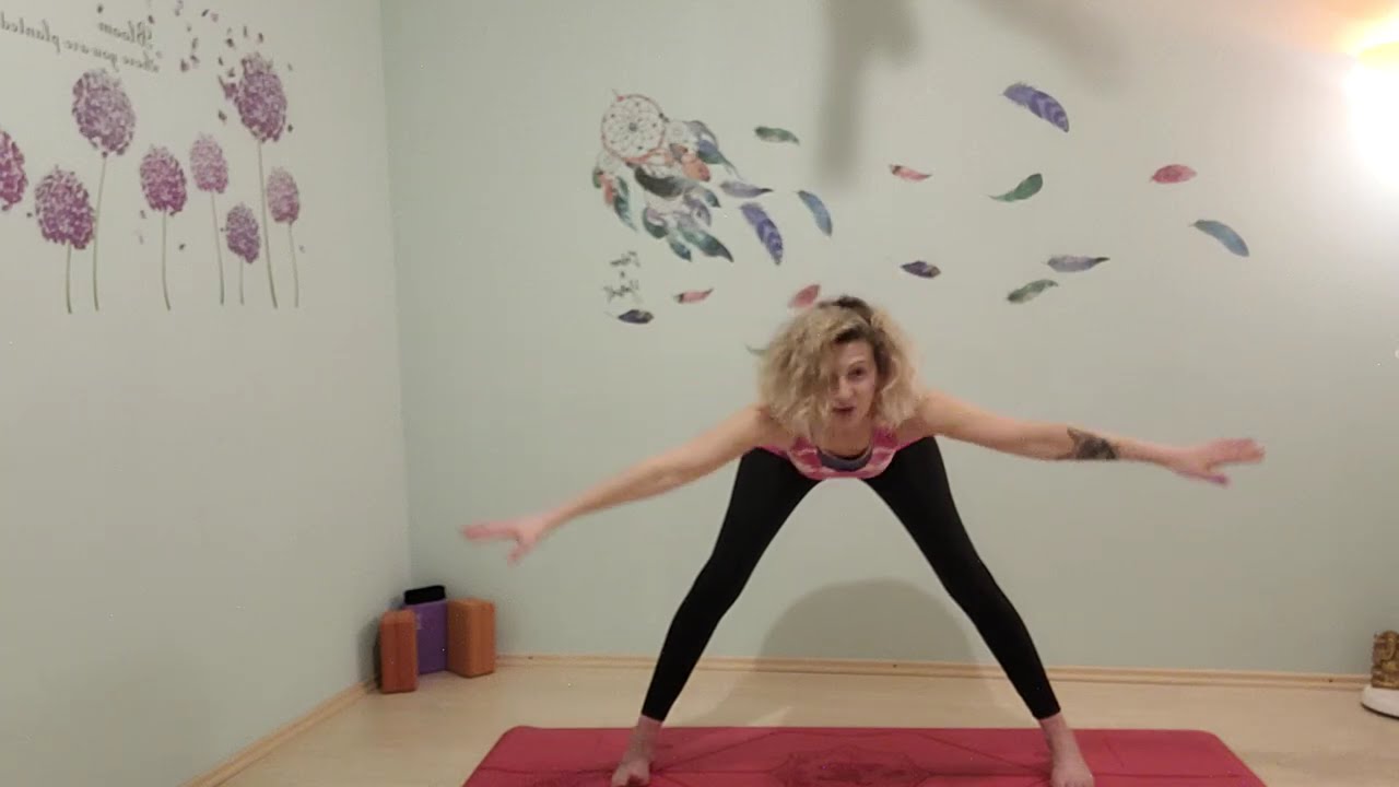 Astrid-Yoga 10-Minuten Club Video 17
