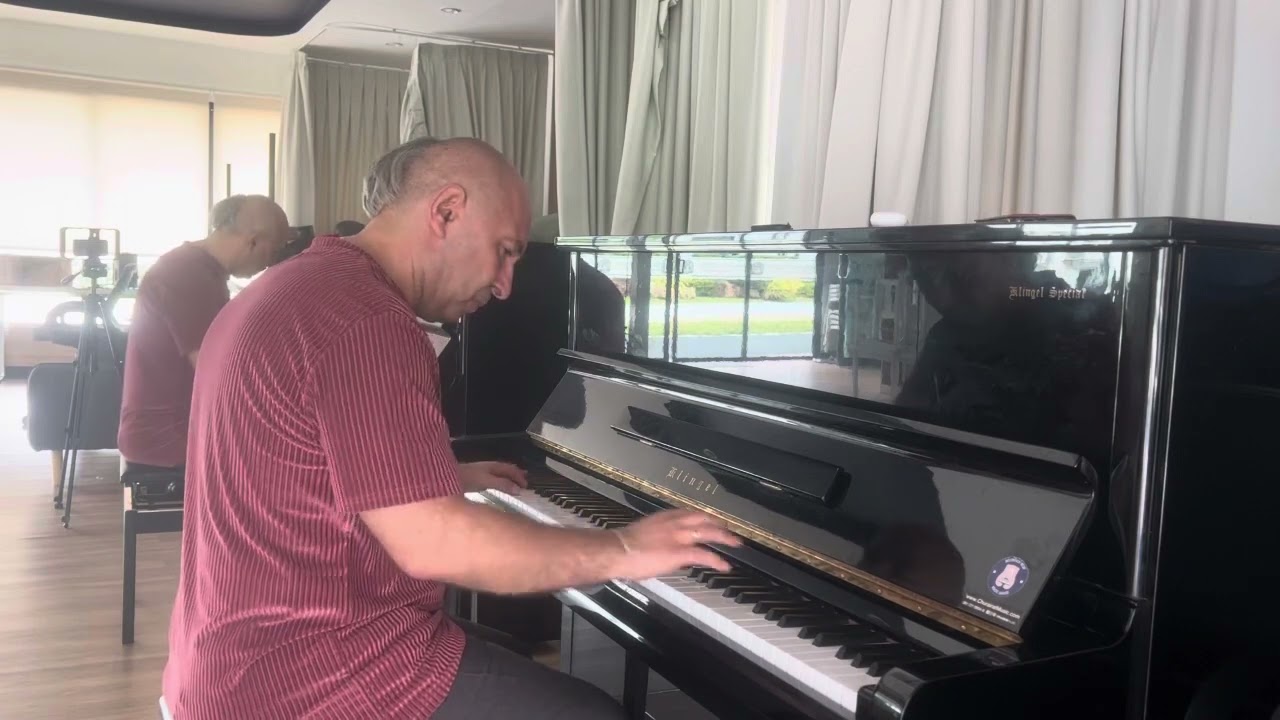 И. Корнелюк. Город которого нет.  Кавер В. Платкова. City Piano Cover by Viktor Platkov.