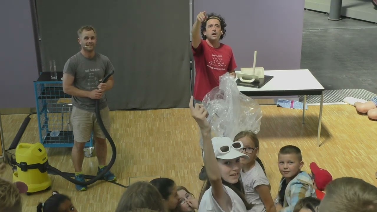SCIENCE SHOW NR. 1: WISSENSCHAFT UND TECHNIK UNTERHALTSAM PRÄSENTIERT