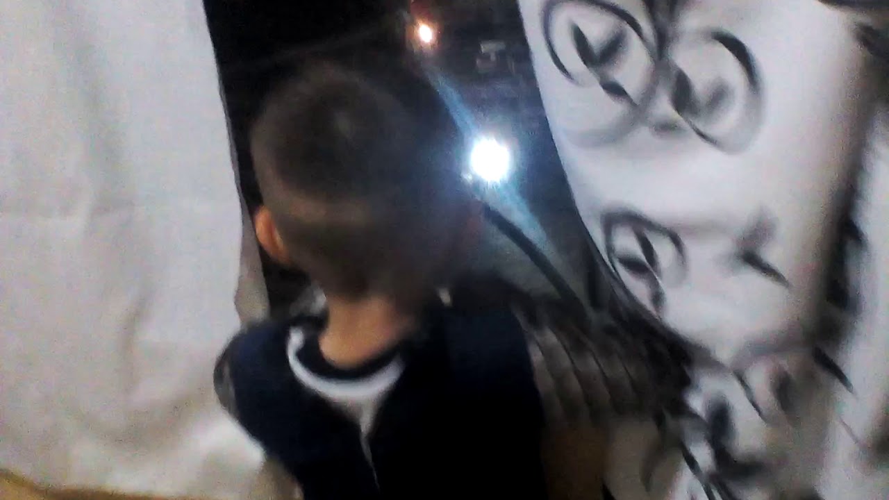 santy tube