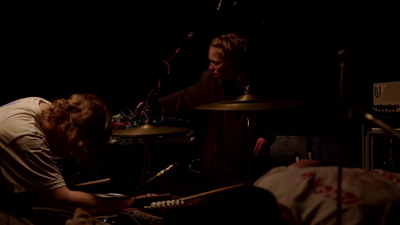 OMNI SELASSI || Sunday Live Studio Session @NBTWN x LOCAL SERVICE