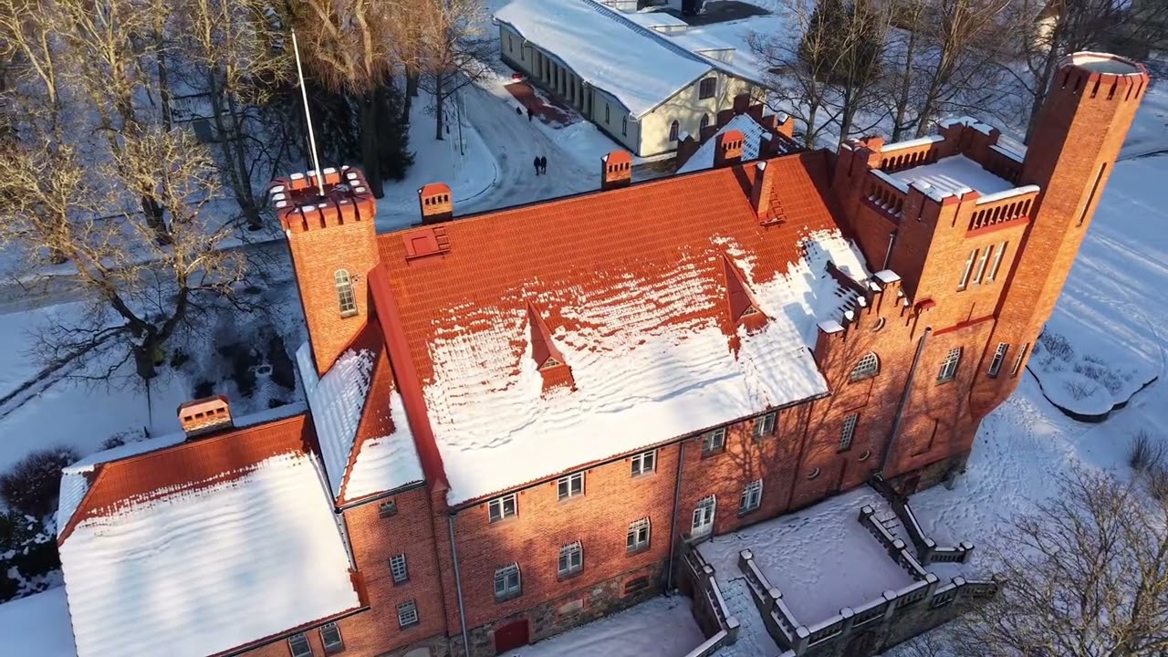 Рыцарская мыза J&auml;neda\ Янеда в Эстонии 75 км от Таллинна. Удивительная красота зимой
