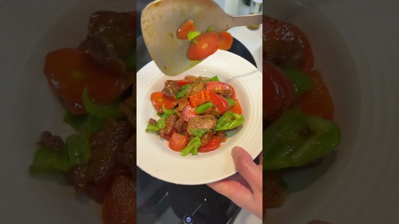 吃晚饭啦！昨天年货节买的咸鸭腿今天炖上了 ！#记录生活#美食#有想吃的吗