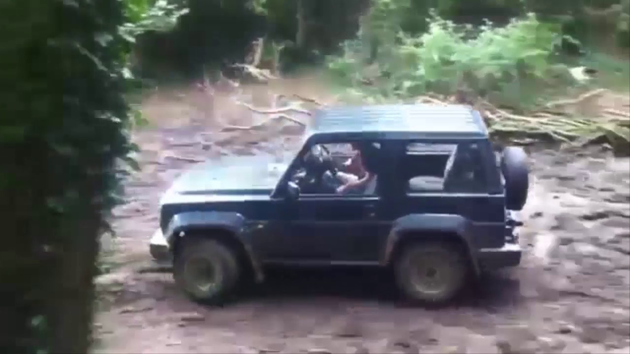 Daihatsu Fourtrak 2.8 Diesel 4x4 Offroad (Rugger or Rocky)