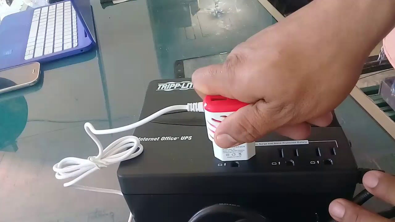 Regulador Nobreak Tripplite 120v 350va 180w Ultracompacto USB INTERNET350U