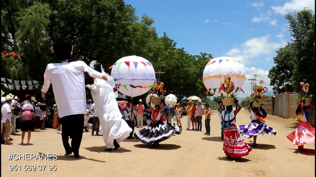 Monos de Calenda Chepanes Oaxaca Mex.