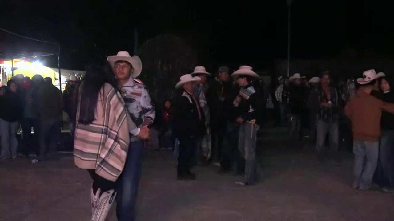 Baile en el Sabino de alaquines