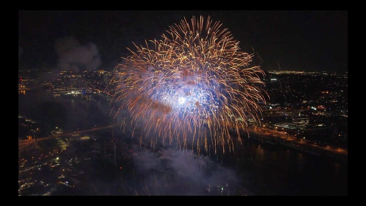 DJI Mini2 Drone footage 4K of Montreal Old Port Fireworks Loto-Quebec 2022