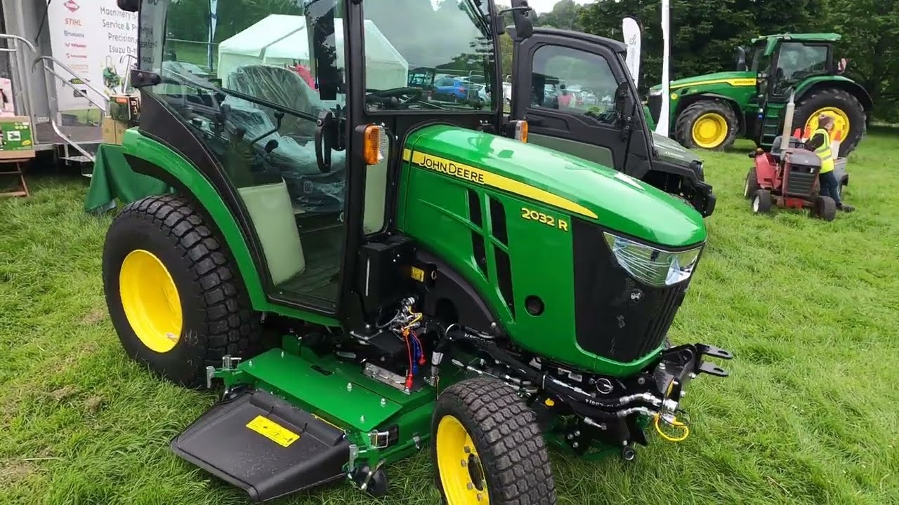 2024 John Deere 2032R 1.6 Litre 3-Cyl Diesel Compact Utility Tractor (30.6 / 24.2 HP) Hunt Forest