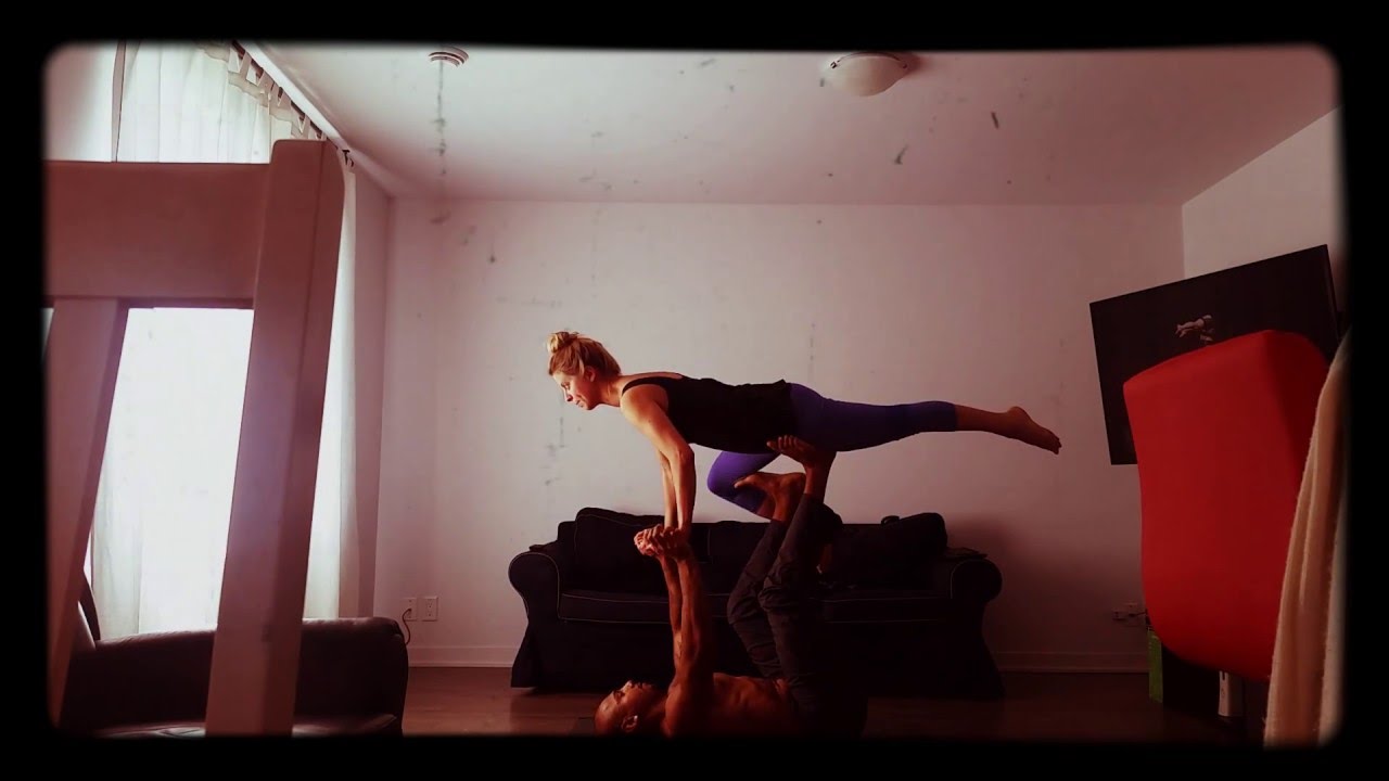 Acroyoga Popping - AcroFit a la casa!